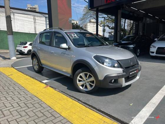 RENAULT SANDERO 1.6 STEPWAY 16V FLEX 4P AUTOMÁTICO RENAULT SANDERO 1.6 STEPWAY 16V FLEX 4P AUTOMÁTICO